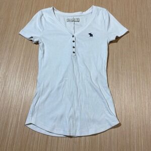 Abercrombie & Fitch Womens White Ribbed Henley Short Sleeve Moose Logo Top XS